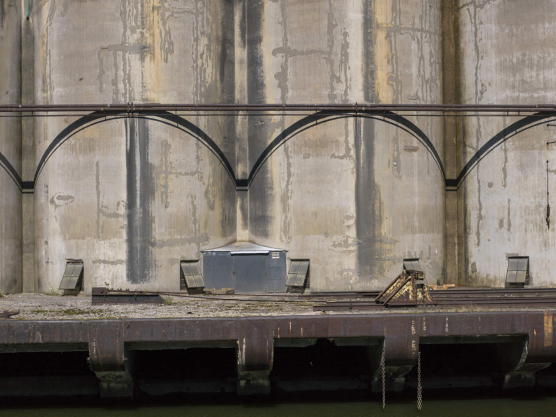 Bruce Jackson Being There, Grain Elevator 2011