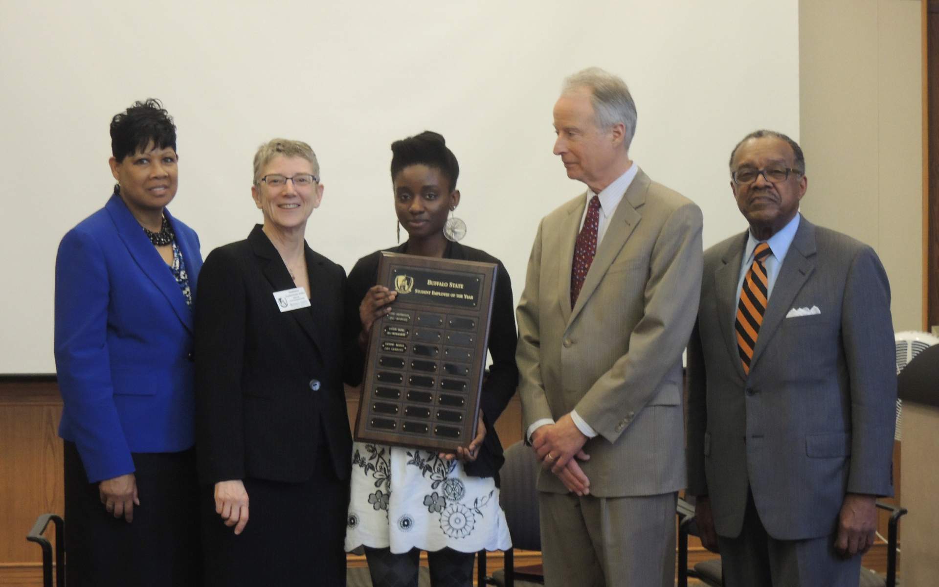 Esther Ekong recieving the Undergraduate Student of the Year Award